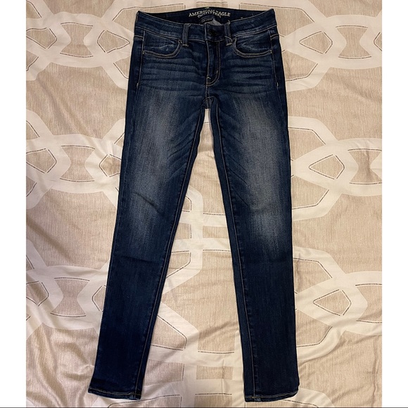 American Eagle Super Stretch Medium Wash Jeggings - Picture 2 of 4